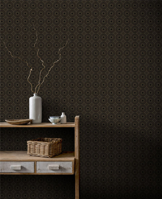 Symmetrical Chic Black and Gold Wallpaper