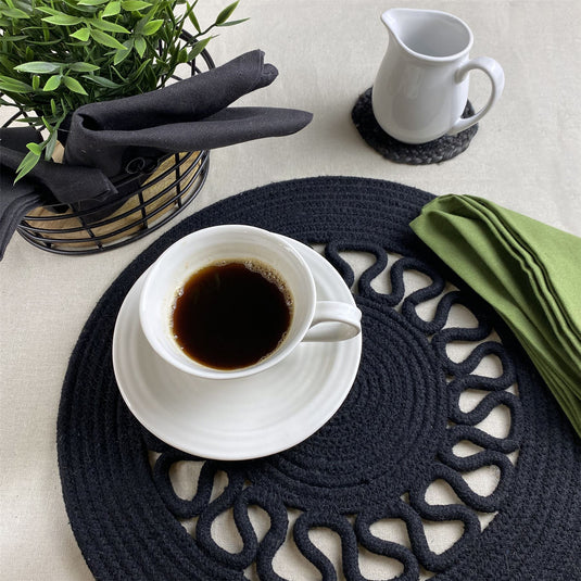 Nene Black Placemats